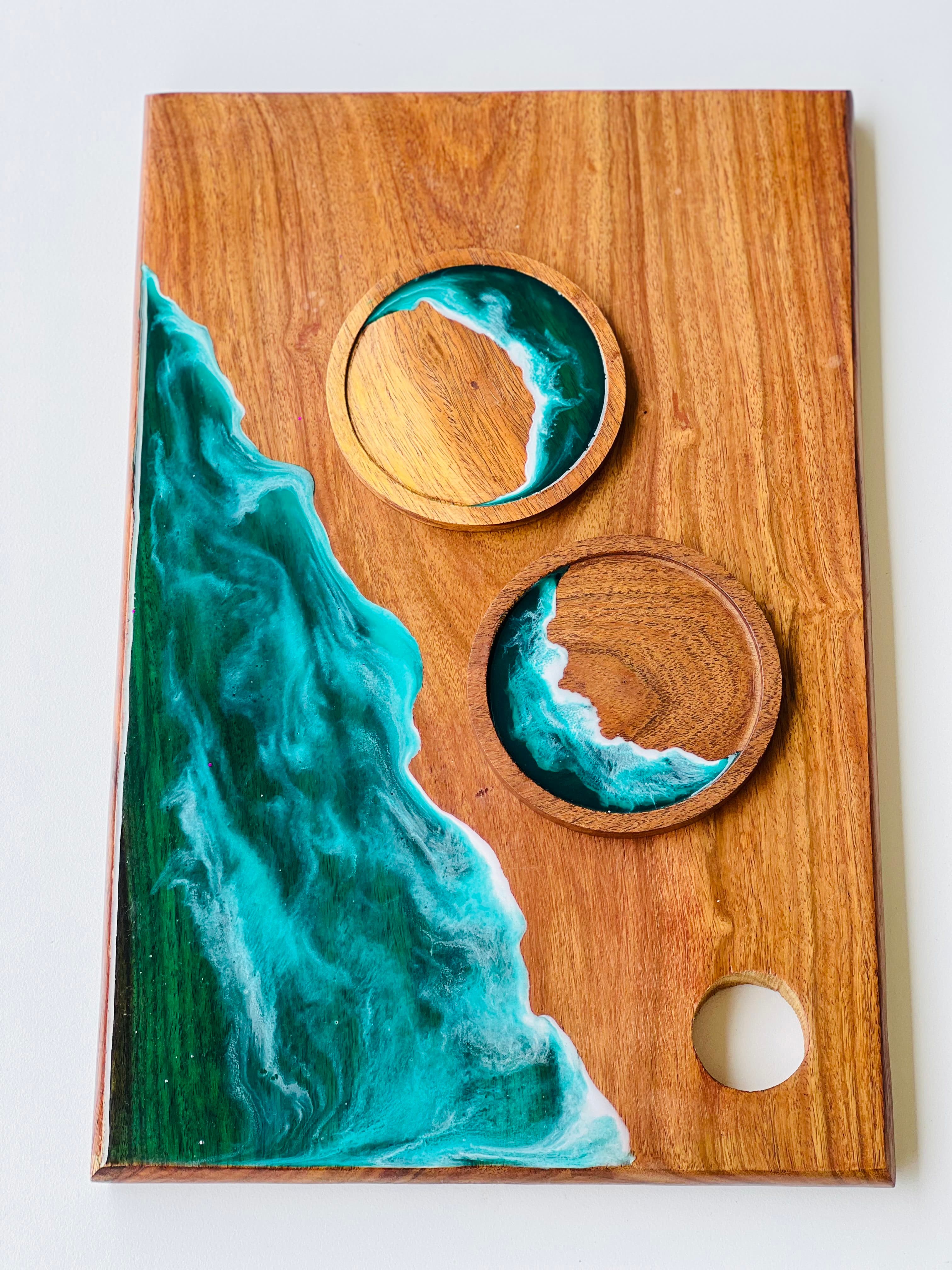 Teal Wave Serving Block With Four Coasters